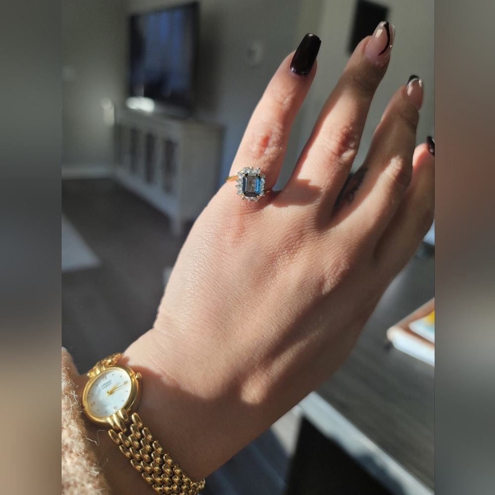 Size 6 Ring